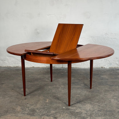 G-Plan Teak Round Extendable Dining Table, 1970
