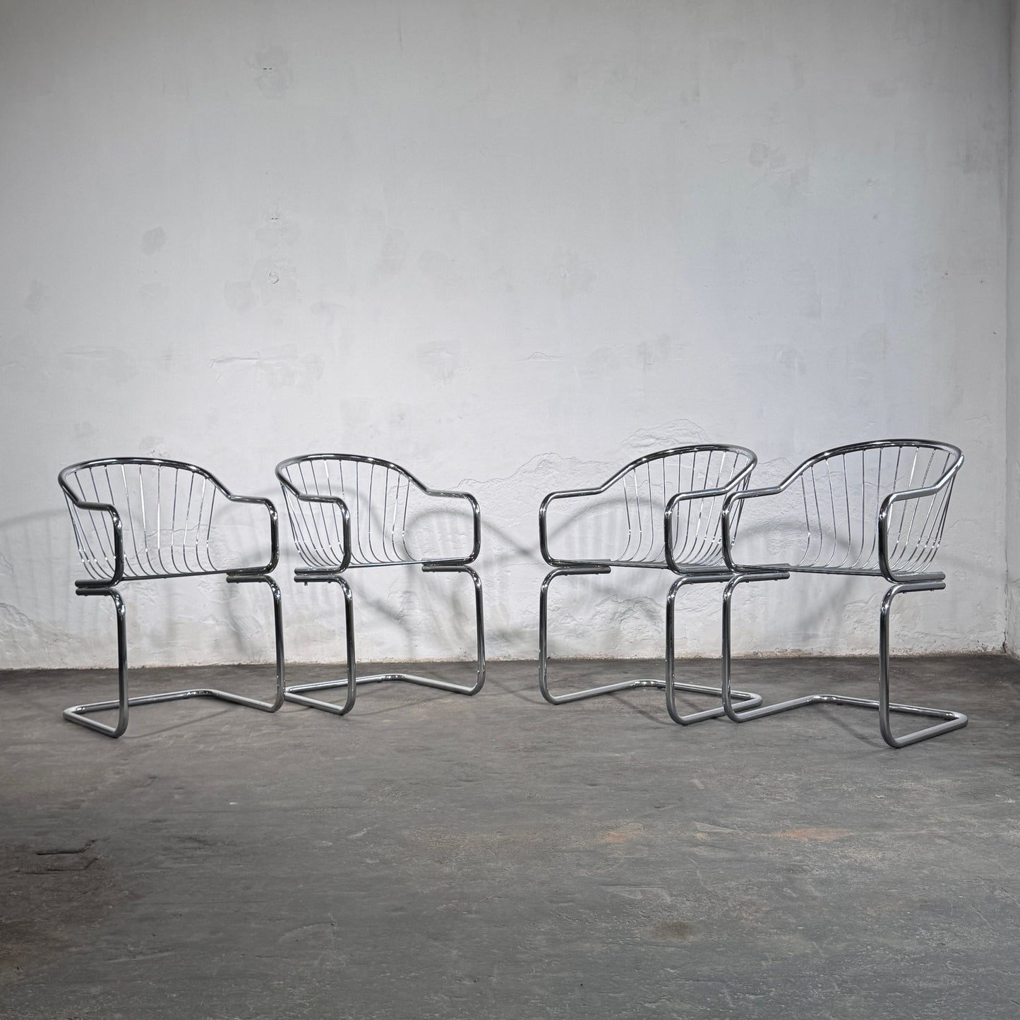 Set of 4 Cantilever Dining Chairs in the Style of Gastone Rinaldi