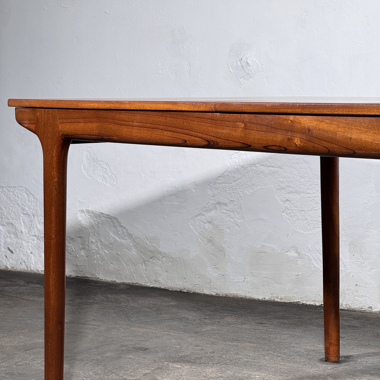 McIntosh T3 Teak Extending Dining Table by A.H. McIntosh and Co, 1960s