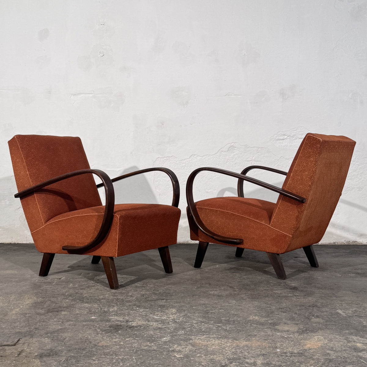 Pair of Jindřich Halabala Type-C Art Deco Armchairs, Czechoslovakia 1930s