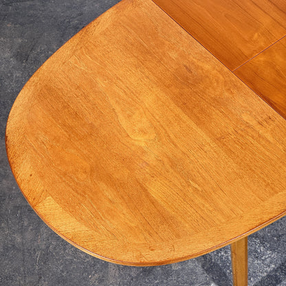 Nathan Extendable Oval Dining Table, 1960s