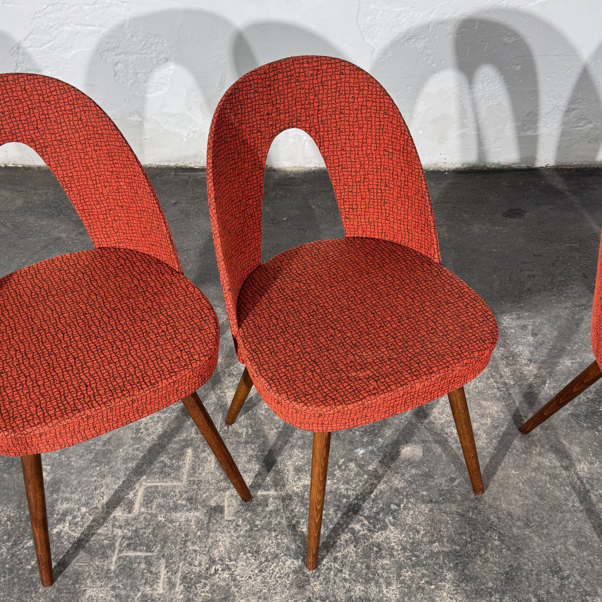 Set of 4 Red Upholstered Dining Chairs, Attributed to Antonín Šuman, Czechoslovakia, 1960s