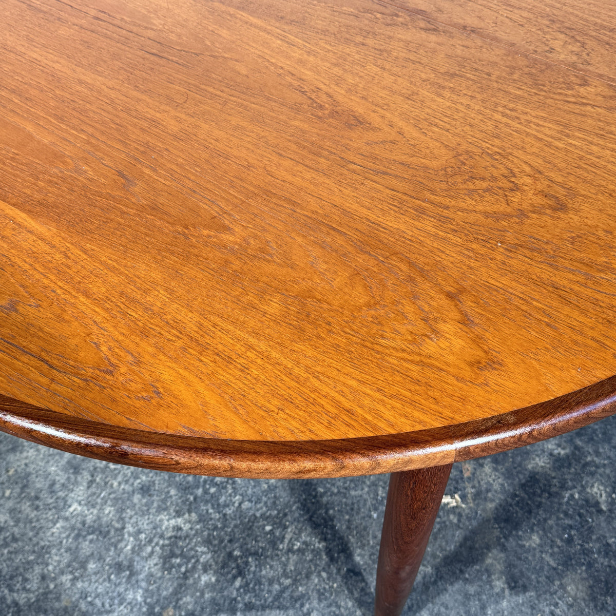 G-Plan Round Extendable Teak Dining Table, 1960s