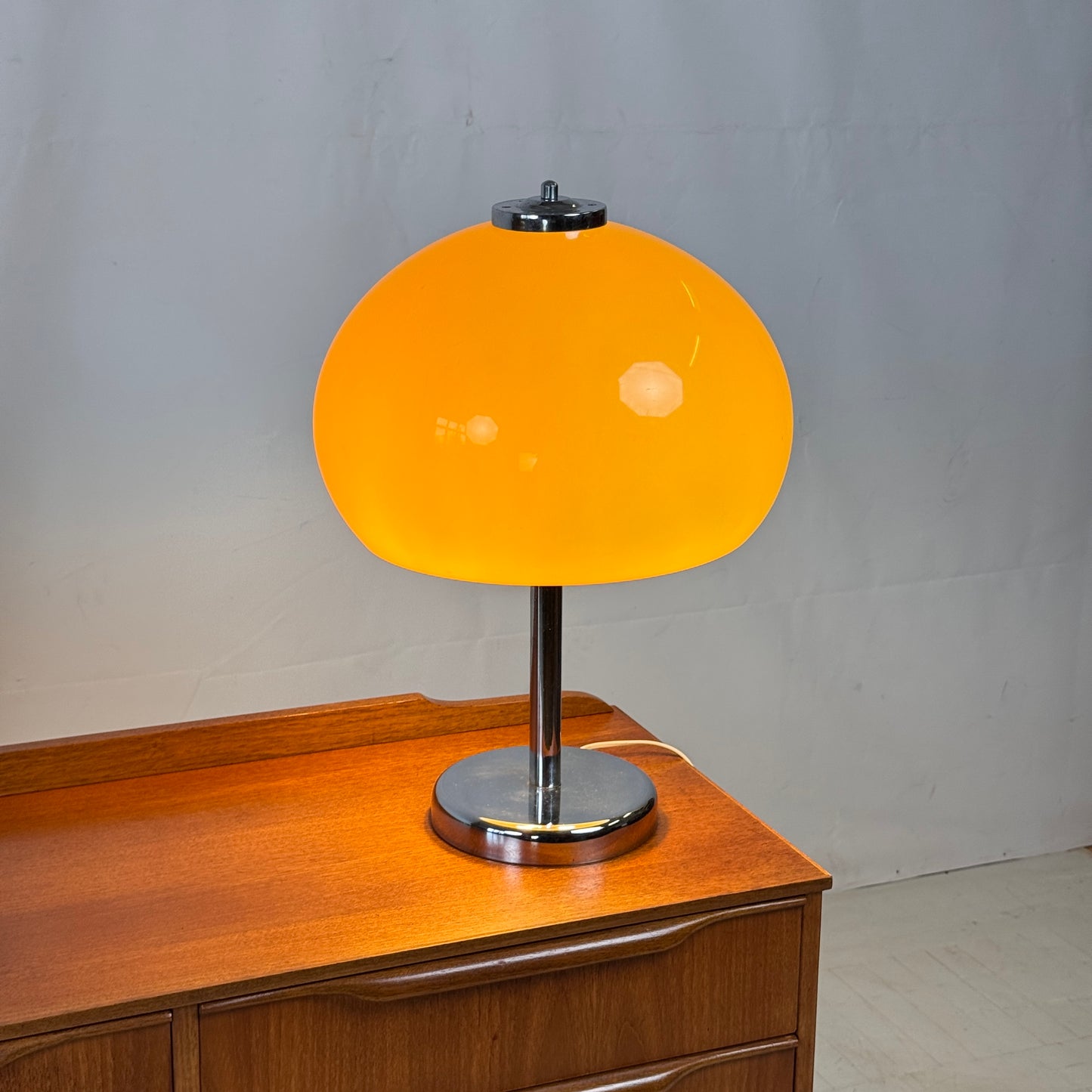 Szarvasi Yellow Table Lamp, 1960s
