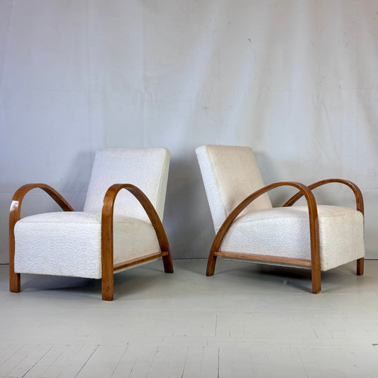 Pair of French Art Deco Armchairs with White Bouclé Fabric, 1930s