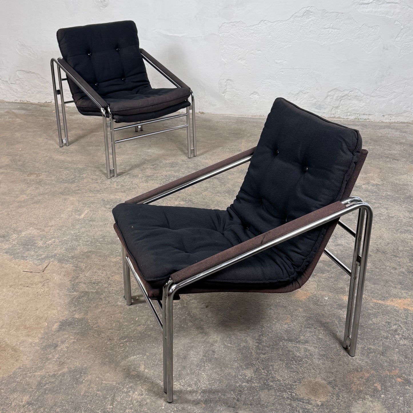 Pair of Bauhaus Style Mid-Century Armchairs