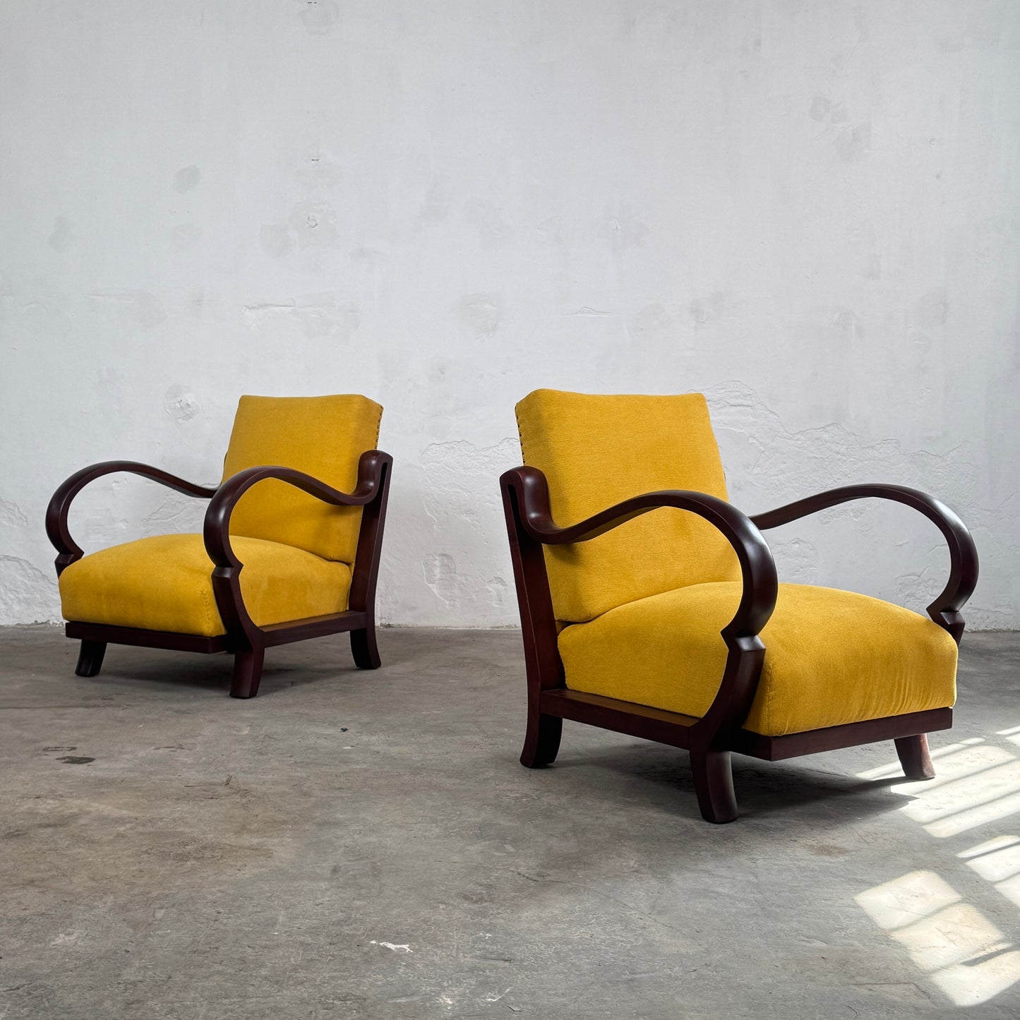 Pair of Debreceni Art Deco Armchairs with Bent Arms, 1940