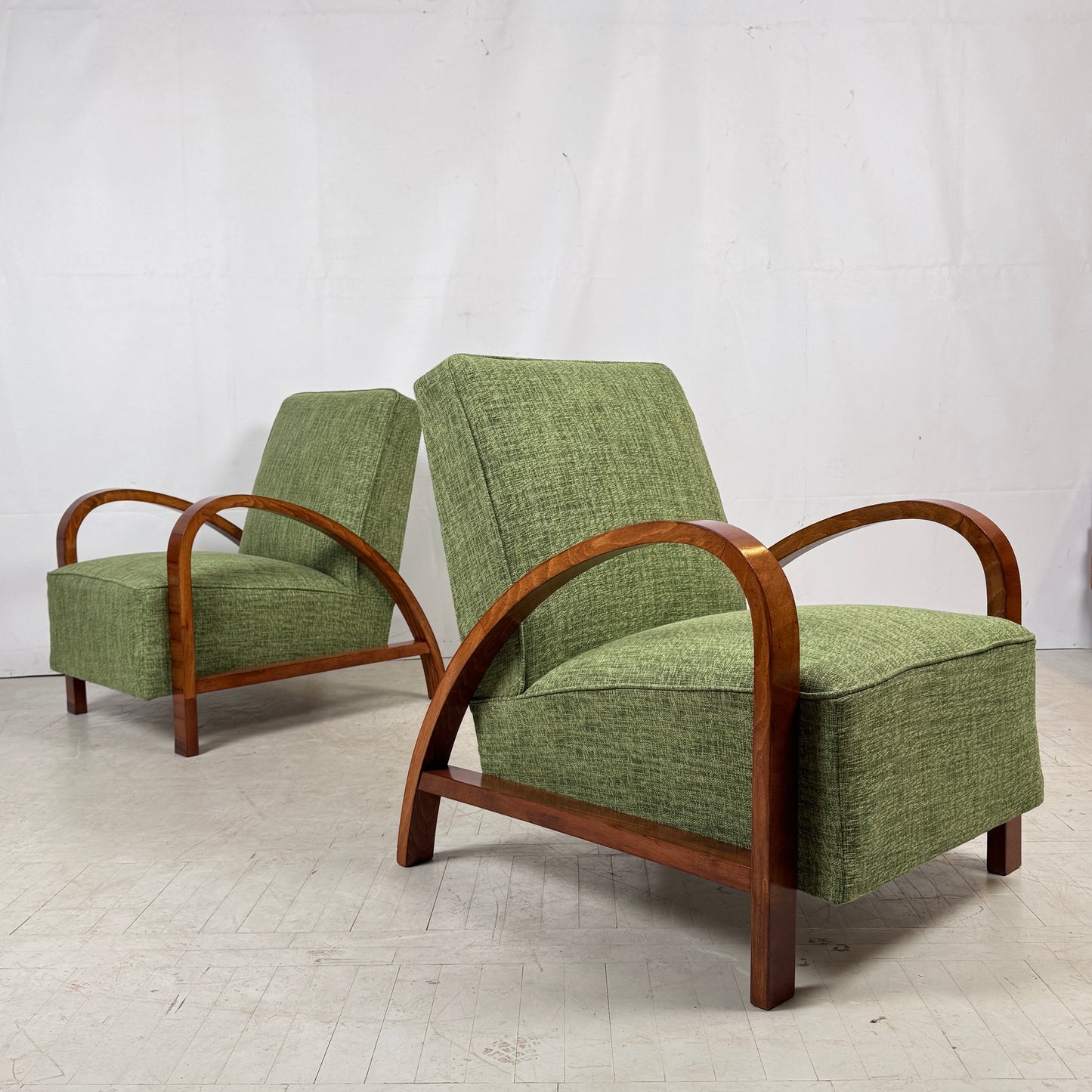 Pair of French Art Deco Armchairs, 1930s – Fully Refurbished