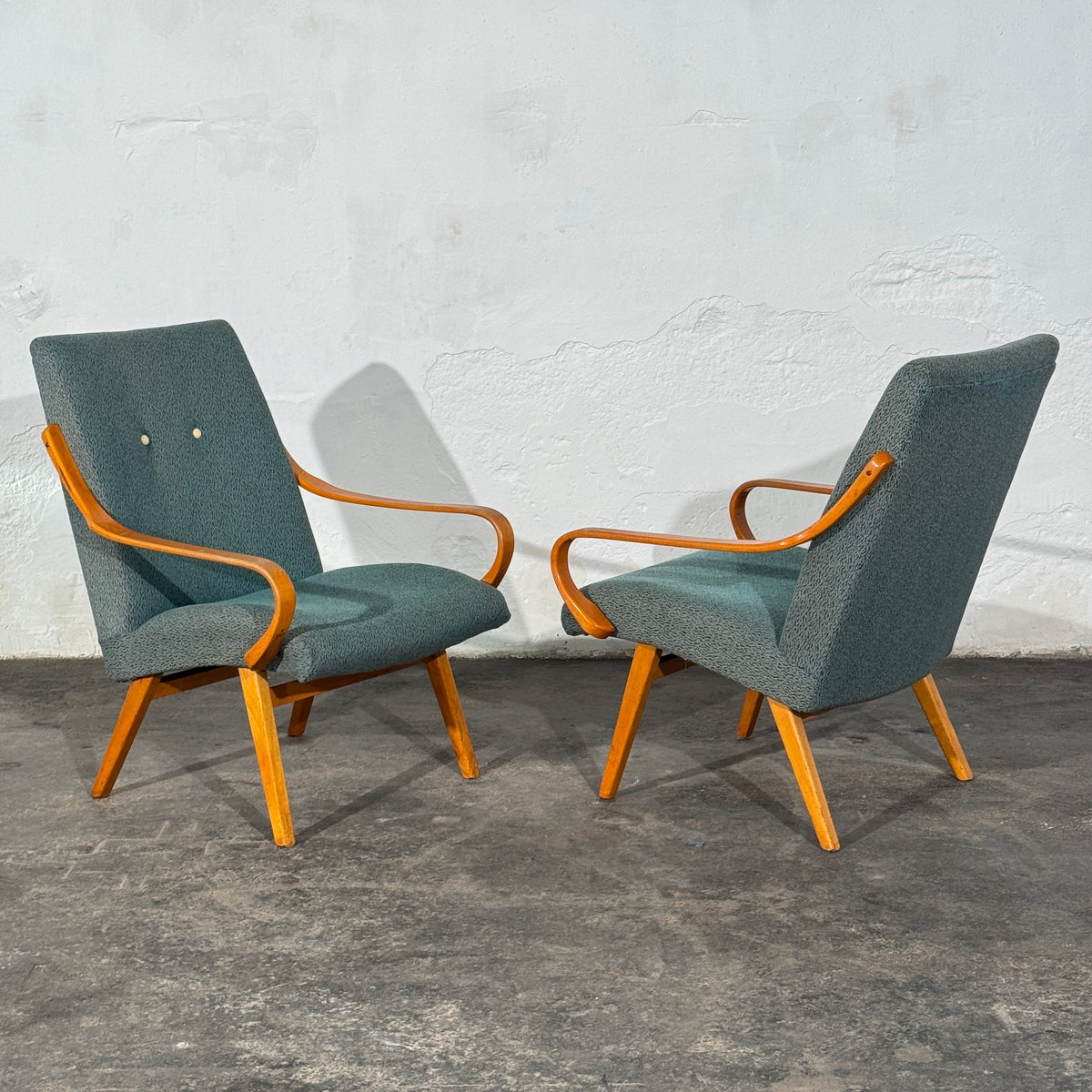 Set of 2 Bentwood Lounge Chairs, Attributed to Jaroslav Šmídek, Czechoslovakia, 1960s
