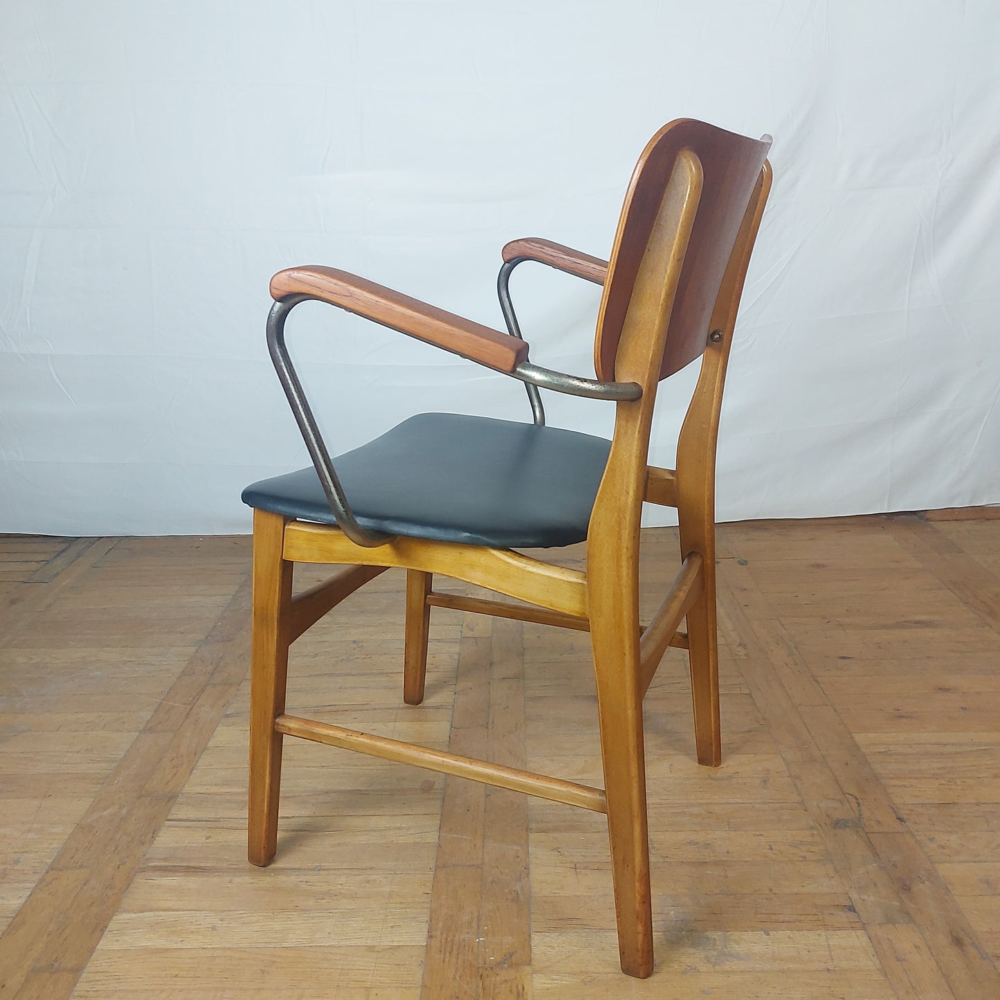 Set of 4 Danish chairs by Ib Kofod-Larsen 1960s