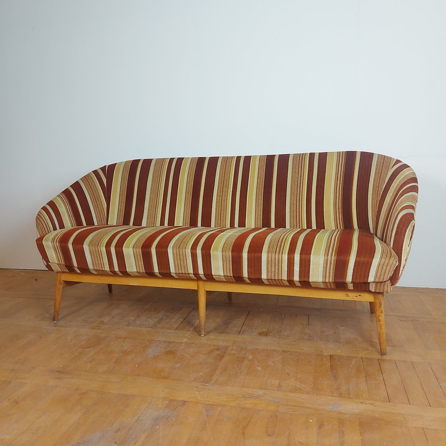 Hungarian "Judit" sofa with 2 armchairs 1960s