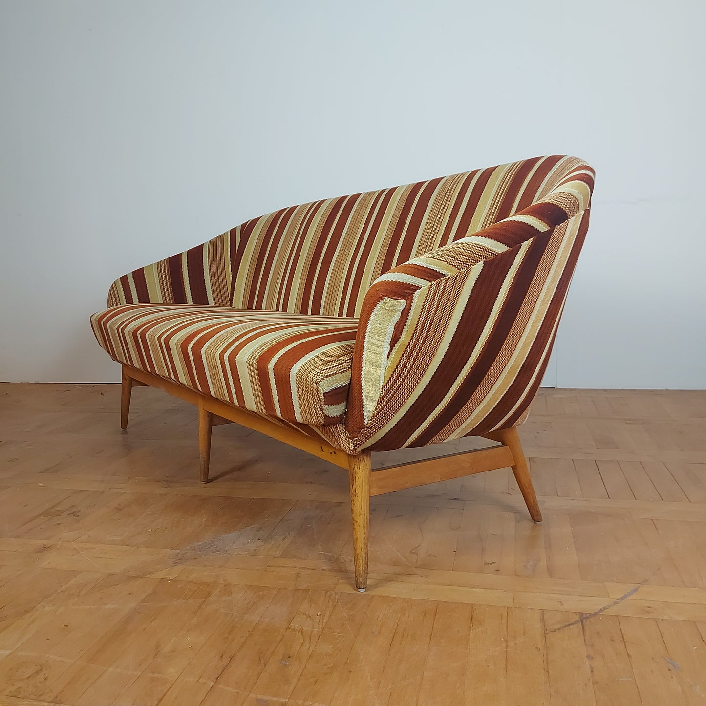 Hungarian "Judit" sofa with 2 armchairs 1960s