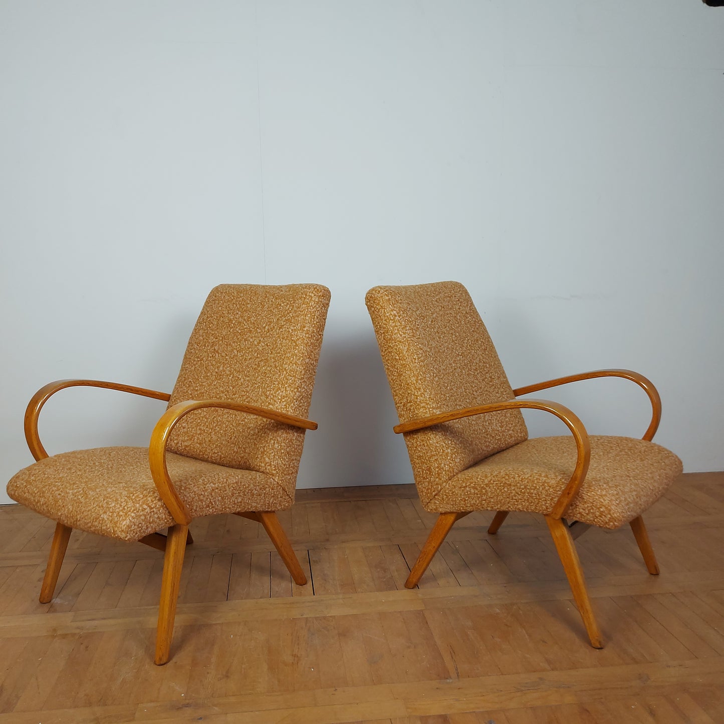 Pair of Jaroslav Šmidek for Jitona armchair 1961