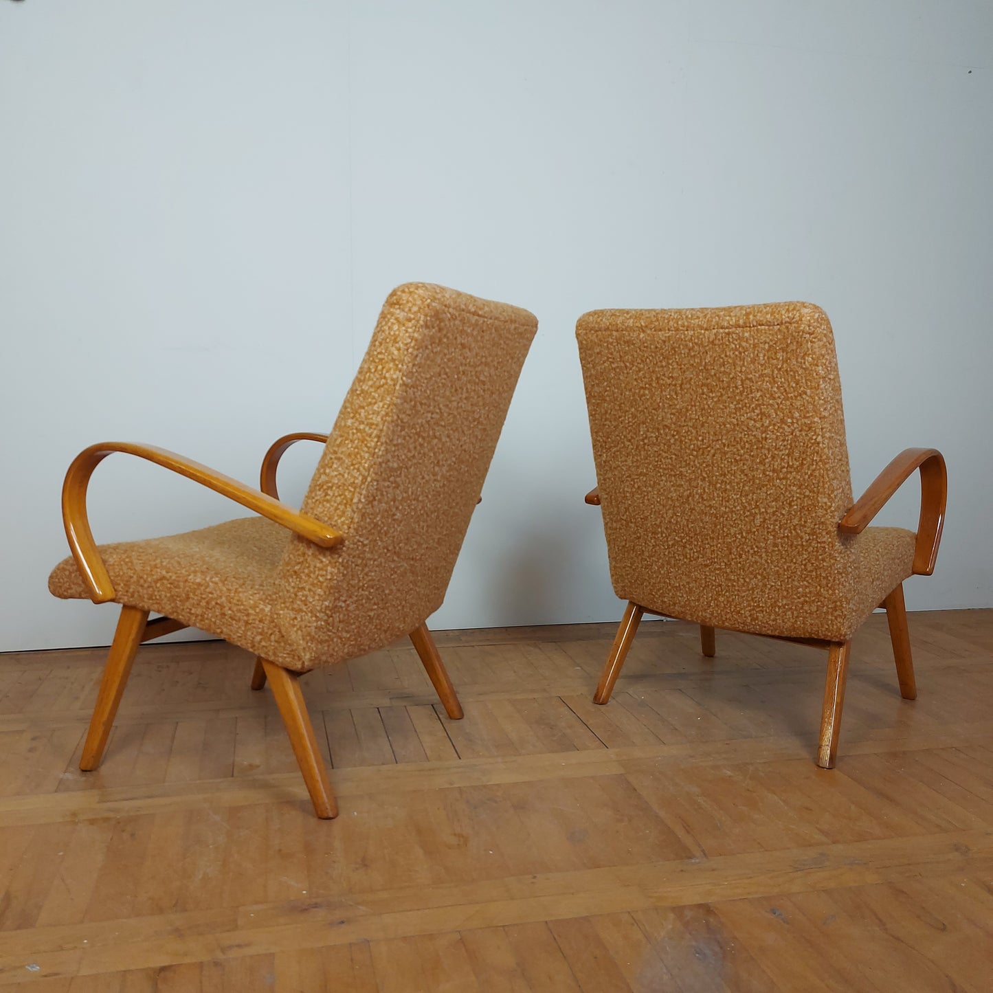 Pair of Jaroslav Šmidek for Jitona armchair 1961