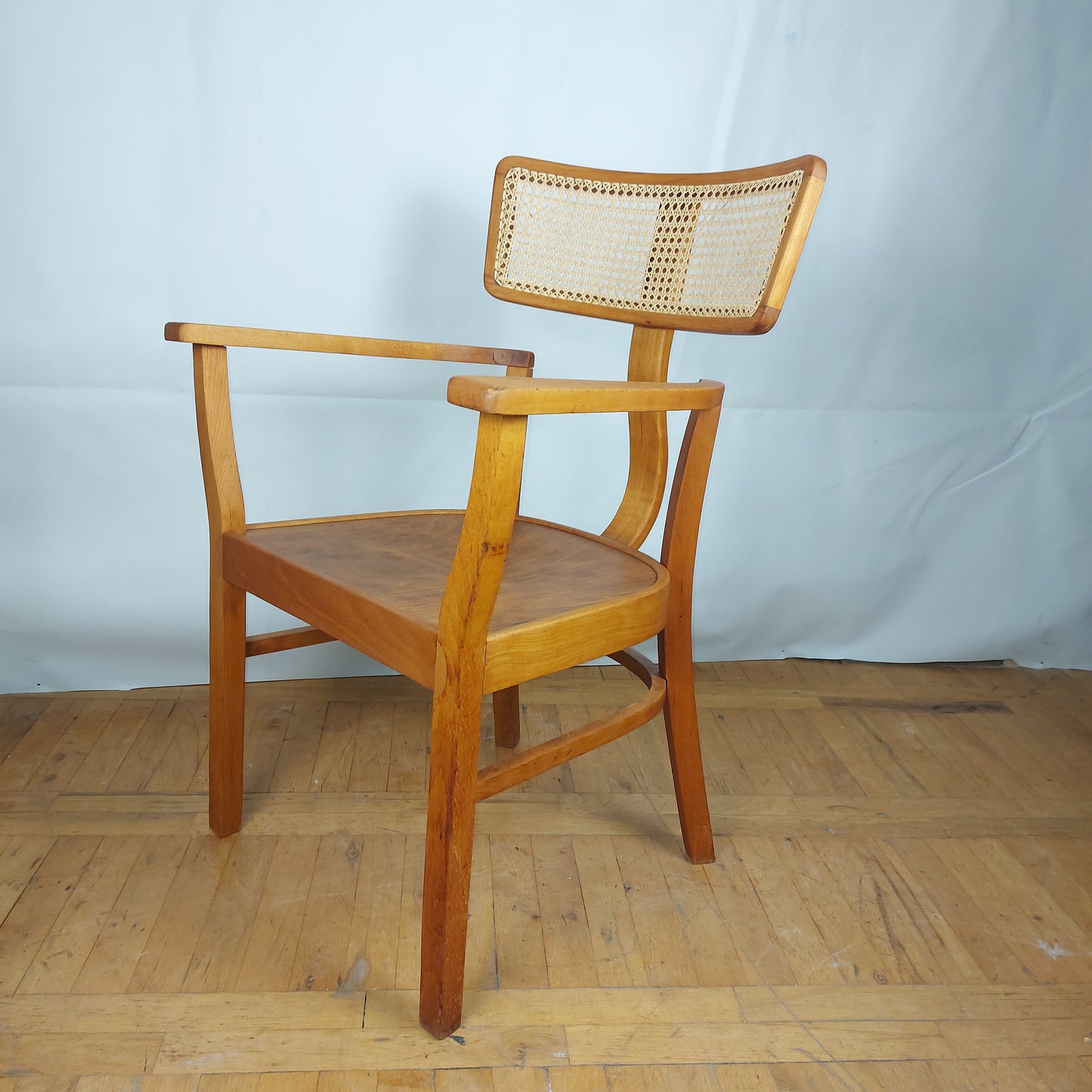 Lajos Kozma beech wood chair for Szék és Faárugyár Rt. 1930s