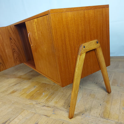 GPlan sideboard on beech legs 1970s