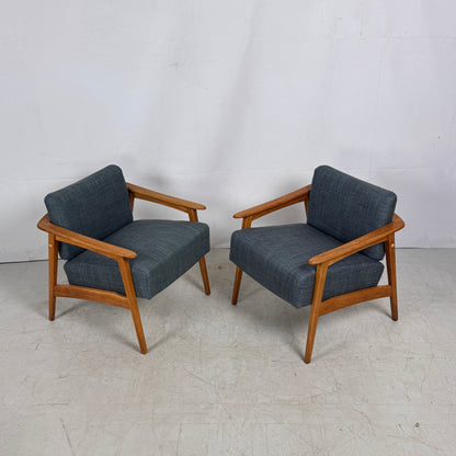 Pair of Fully Refurbished MCM Armchairs, 1960s – Mid-Century Modern
