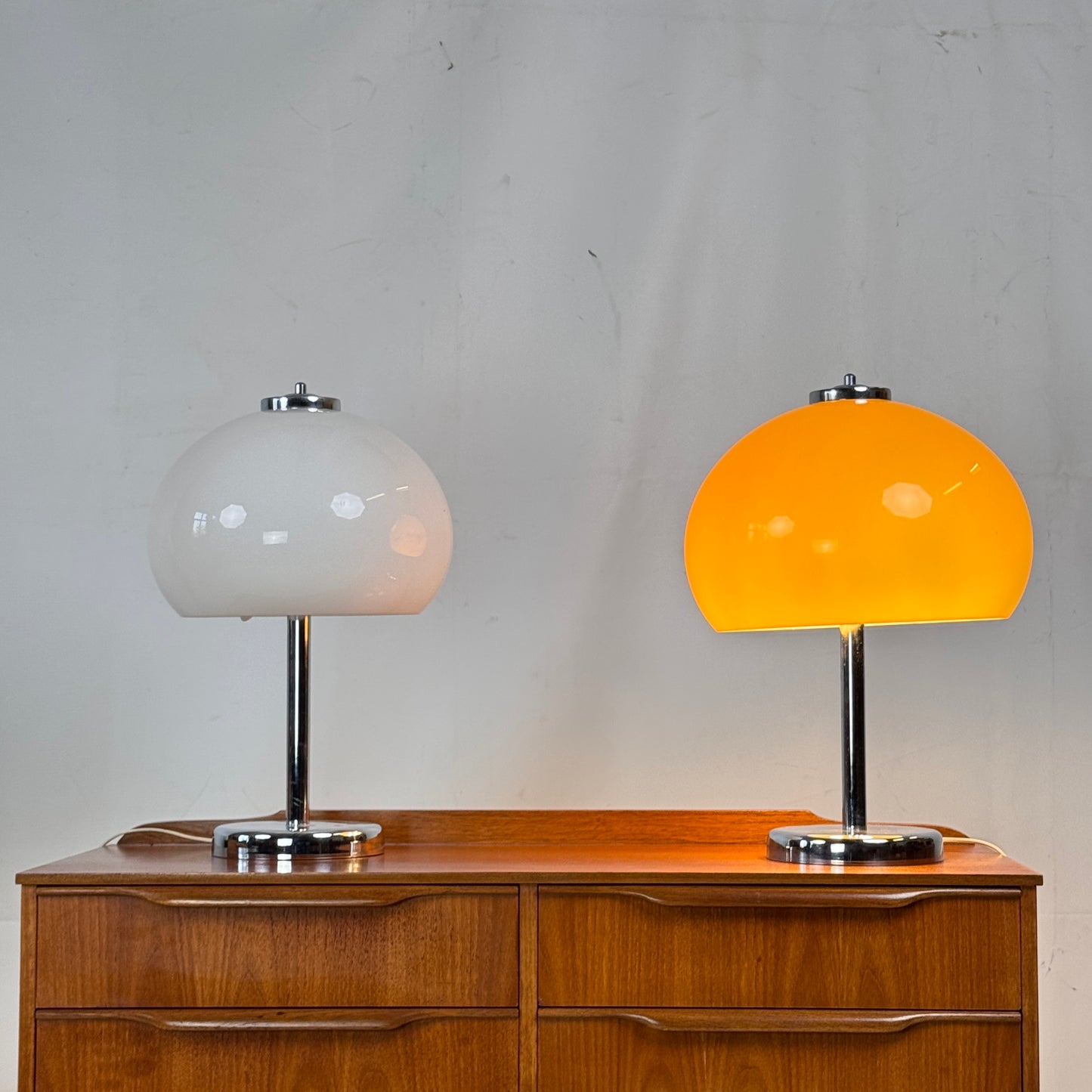 Szarvasi White Table Lamp, 1960s