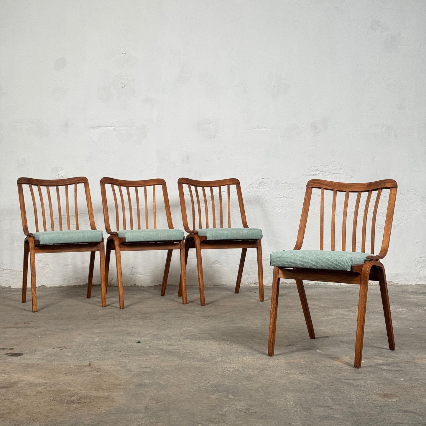 Set of 4 Dining Chairs by Ludvik Volak for TON Bystřice, 1960s