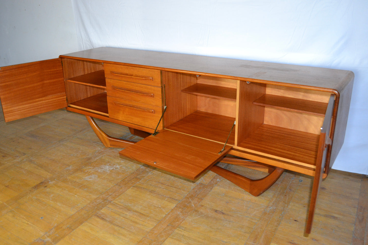 Beithcraft sideboard 1960s