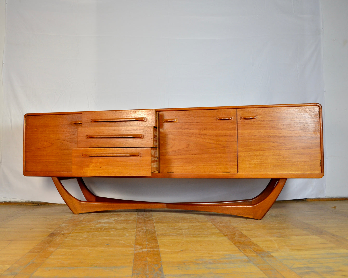 Beithcraft sideboard 1960s