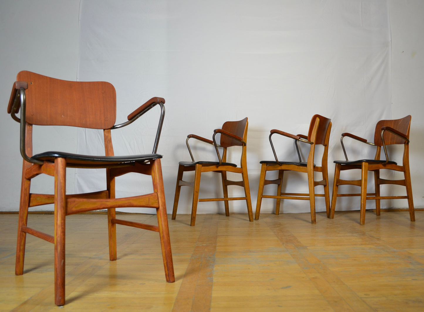 Set of 4 Danish chairs by Ib Kofod-Larsen 1960s