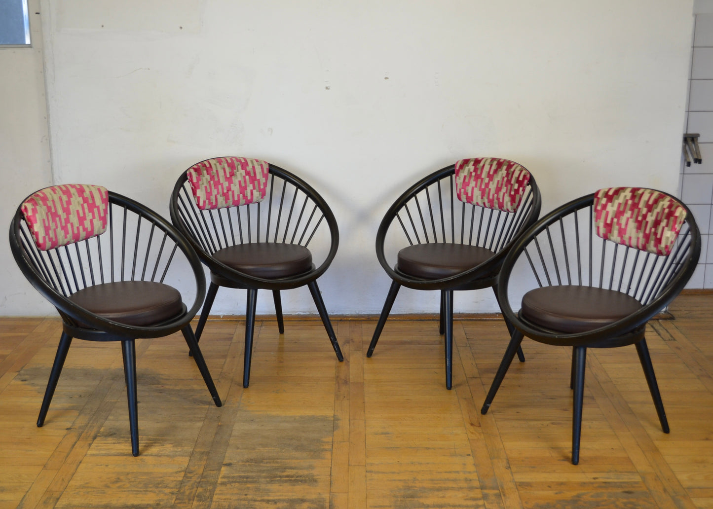 Set of 4 Circle chair by Yngve Ekström