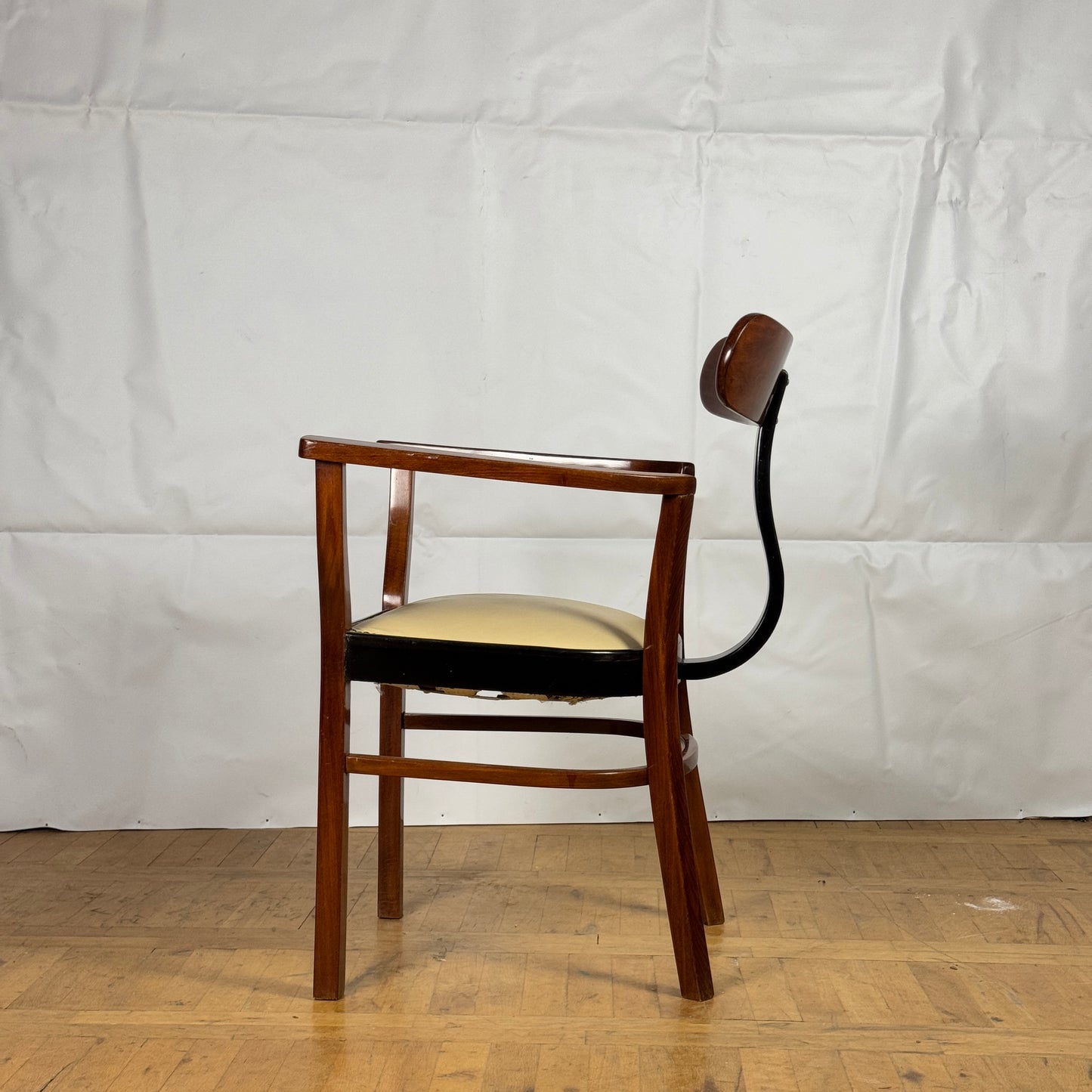 Lajos Kozma beech wood chair for Szék és Faárugyár Rt. 1930s