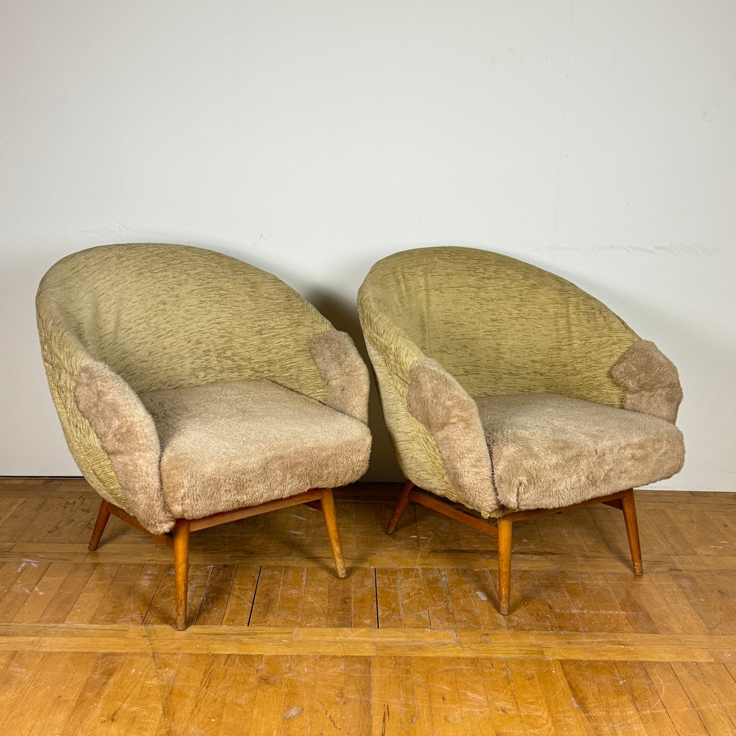 Pair of mid-century Hungarian "Judit" club chairs