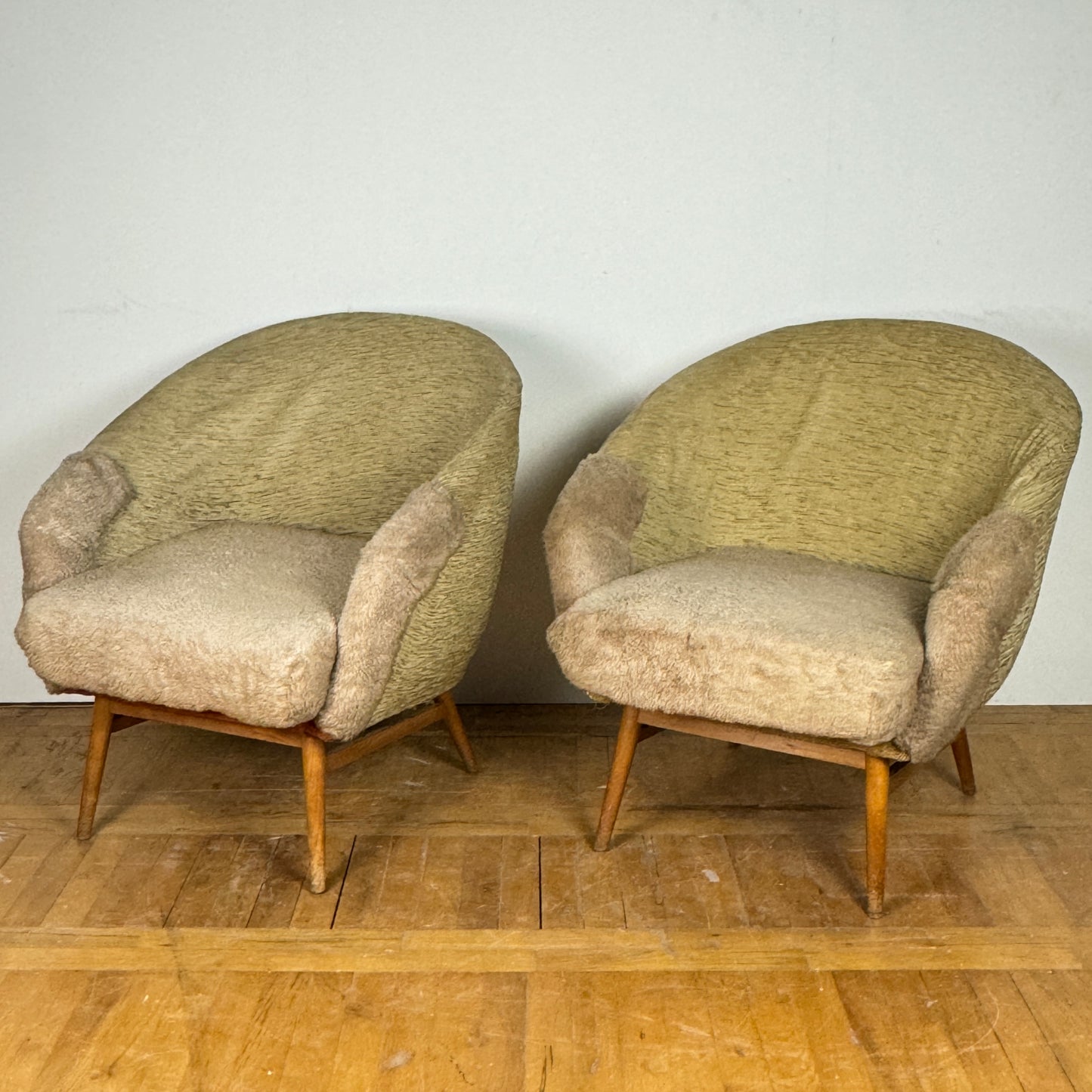 Pair of mid-century Hungarian "Judit" club chairs