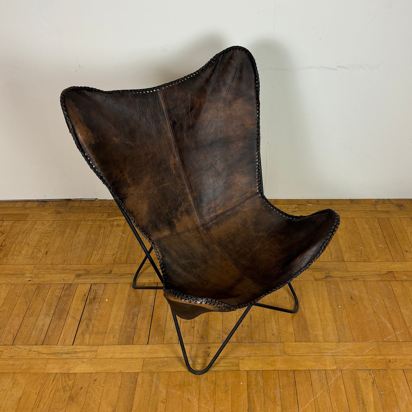 Pair of vintage leather butterfly chairs 1990s