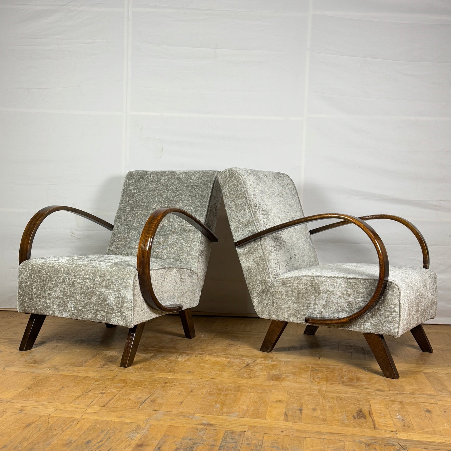 Pair of Jindřich Halabala H-410 armchairs for UP Zavody 1930s