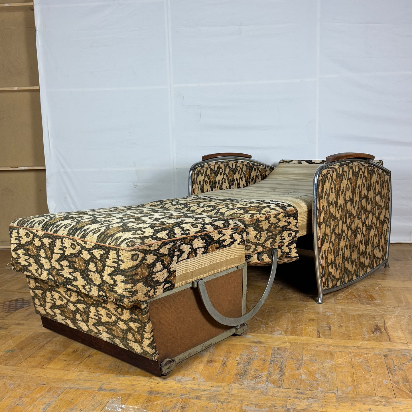 Hungarian daybed by József Peresztegi József 1960s