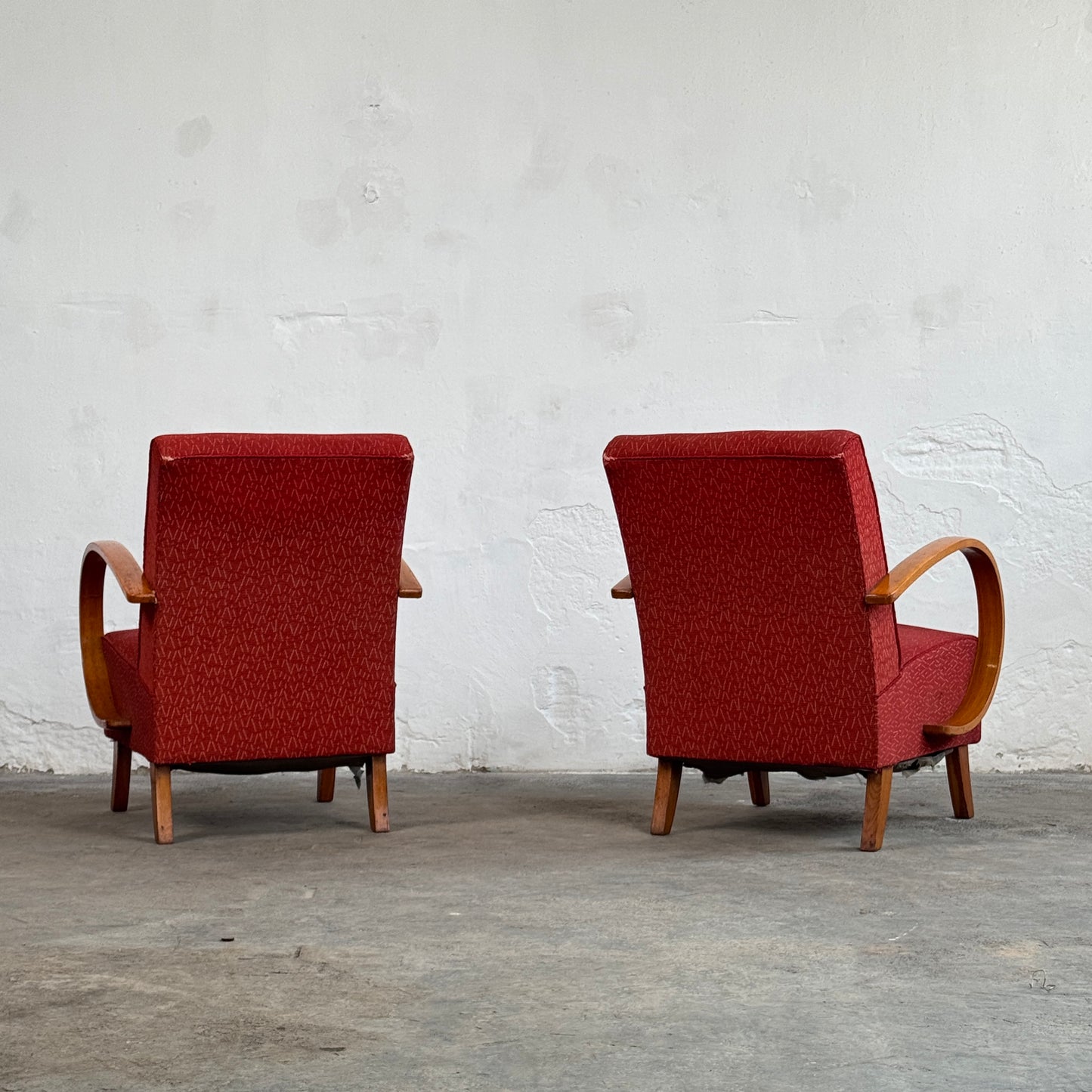 Pair of Halabala H-410 Armchairs, 1930s – Czechoslovak Art Deco