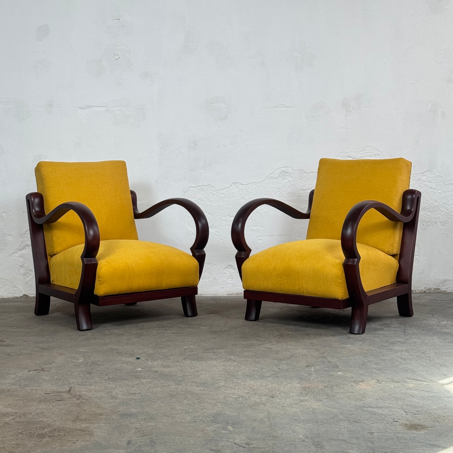 Pair of Debreceni Art Deco Armchairs with Bent Arms, 1940