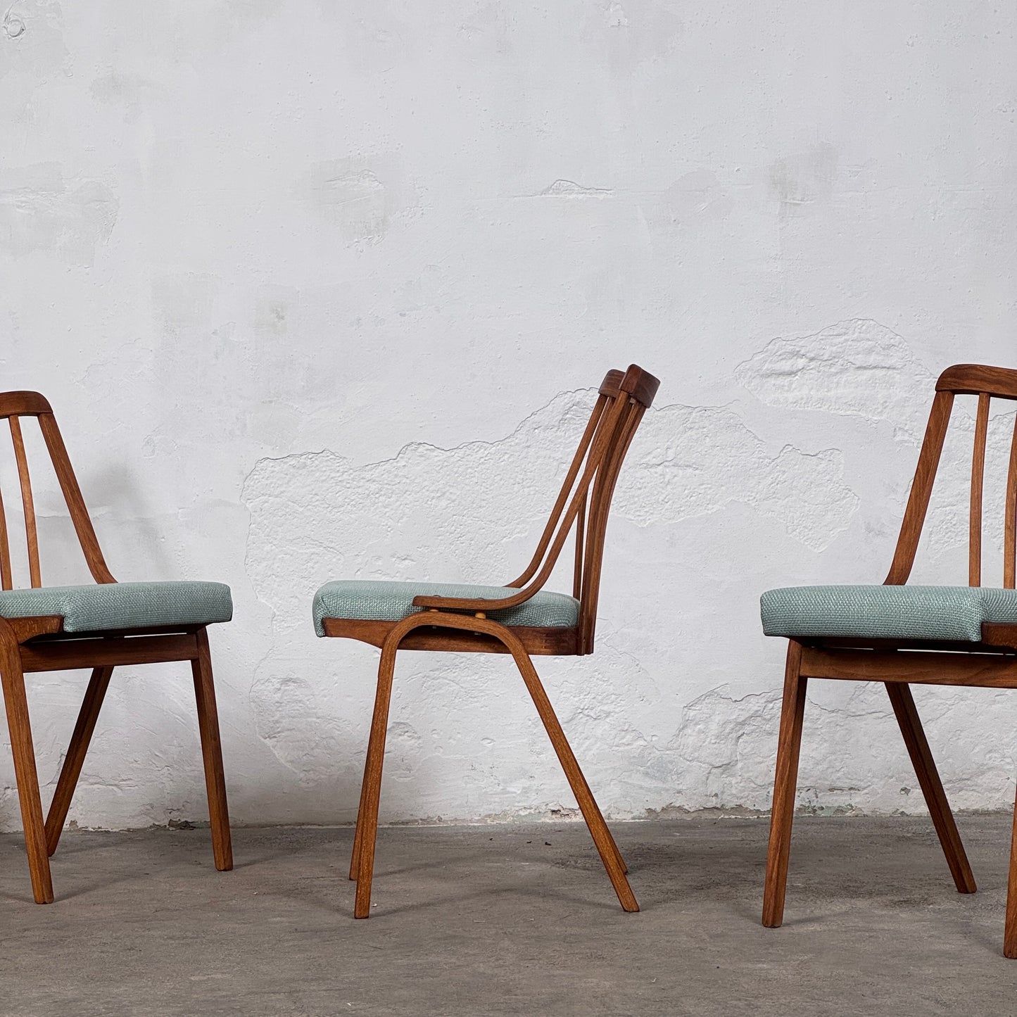Set of 4 Dining Chairs by Ludvik Volak for TON Bystřice, 1960s
