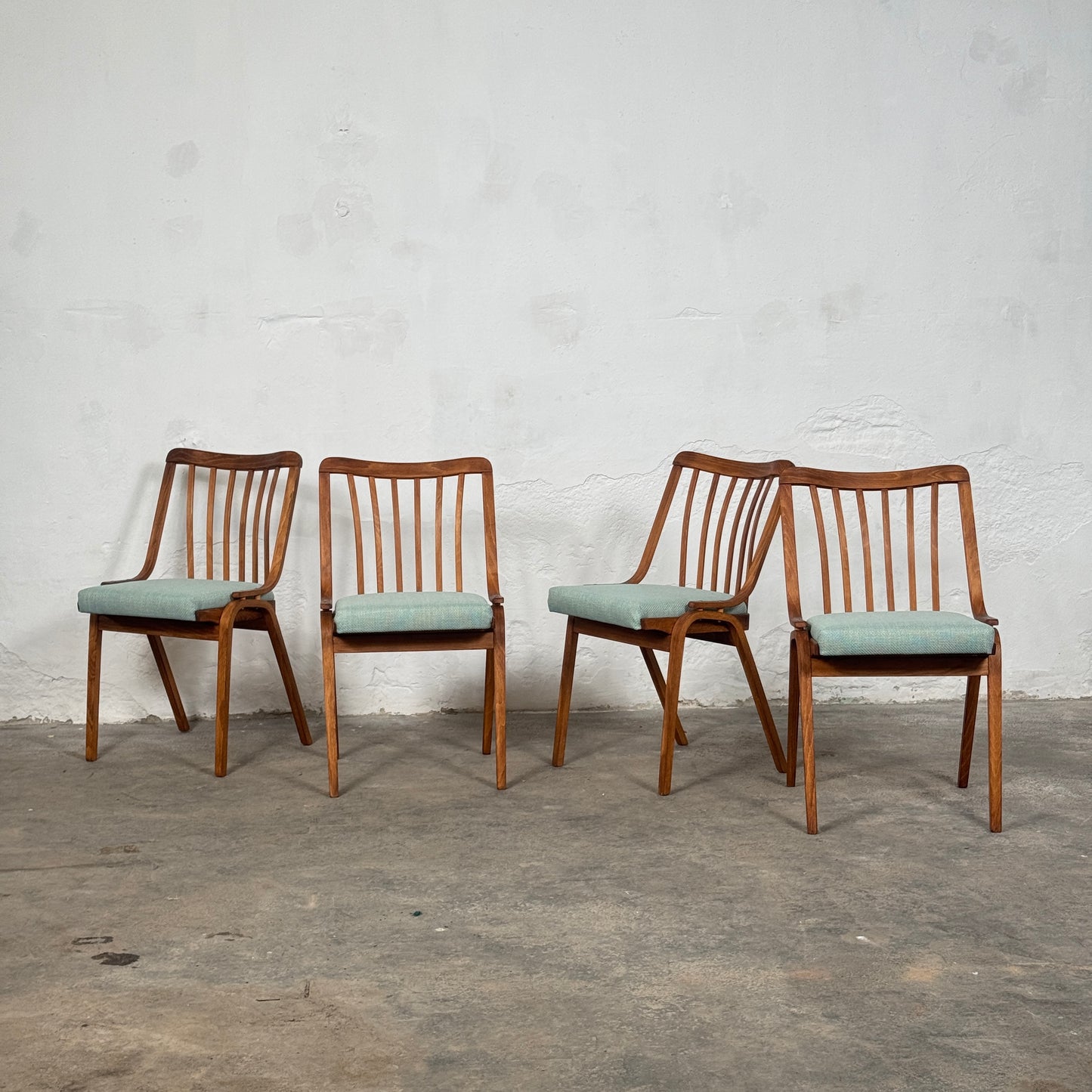 Set of 4 Dining Chairs by Ludvik Volak for TON Bystřice, 1960s