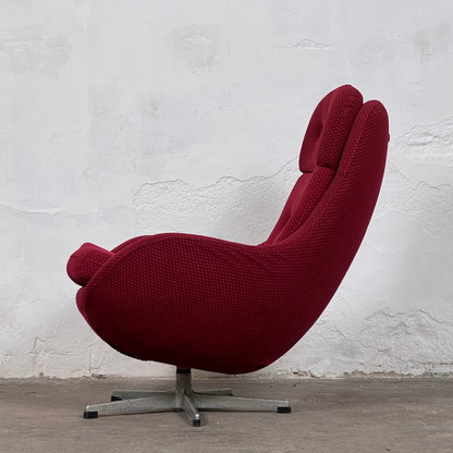 UP Závody Burgundy Swivel Chair, 1960s