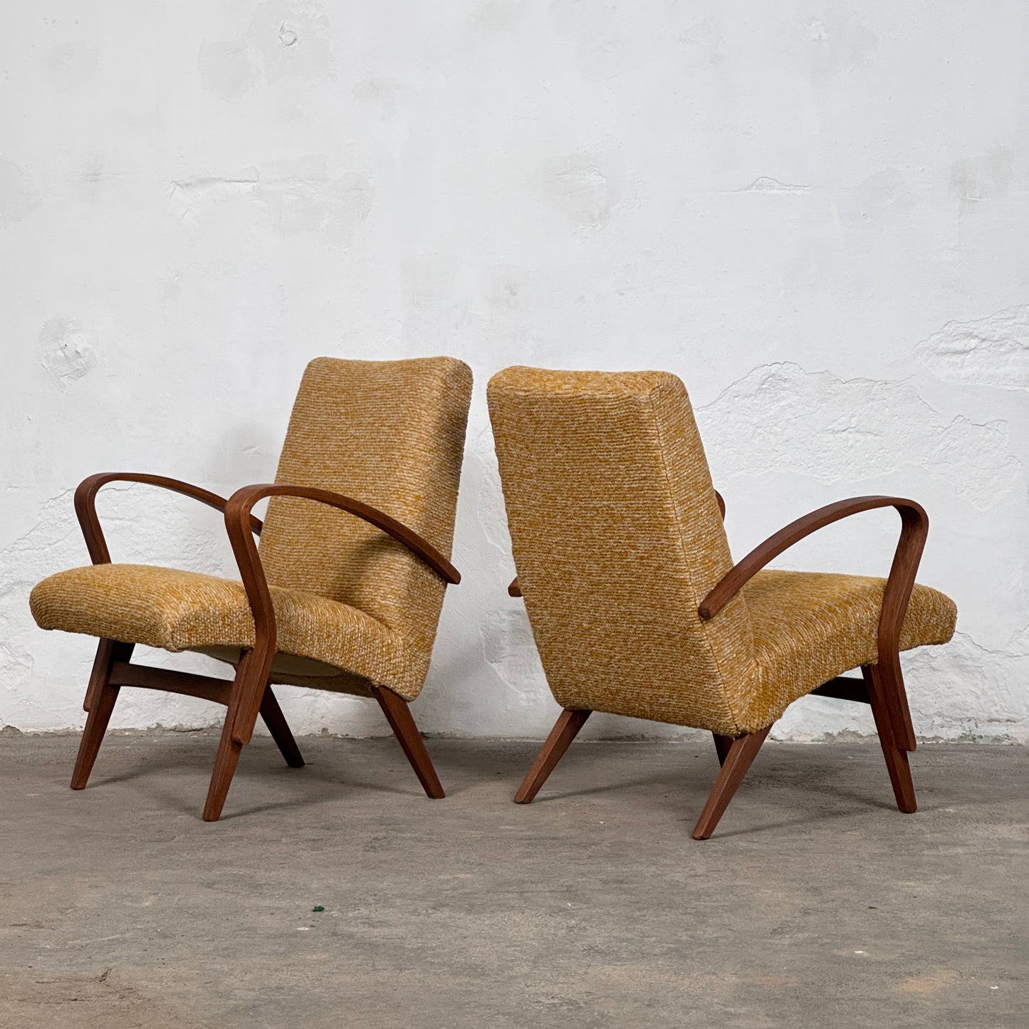 Pair of Lounge Chairs by František Jirák for Tatra Pravenec, 1960s