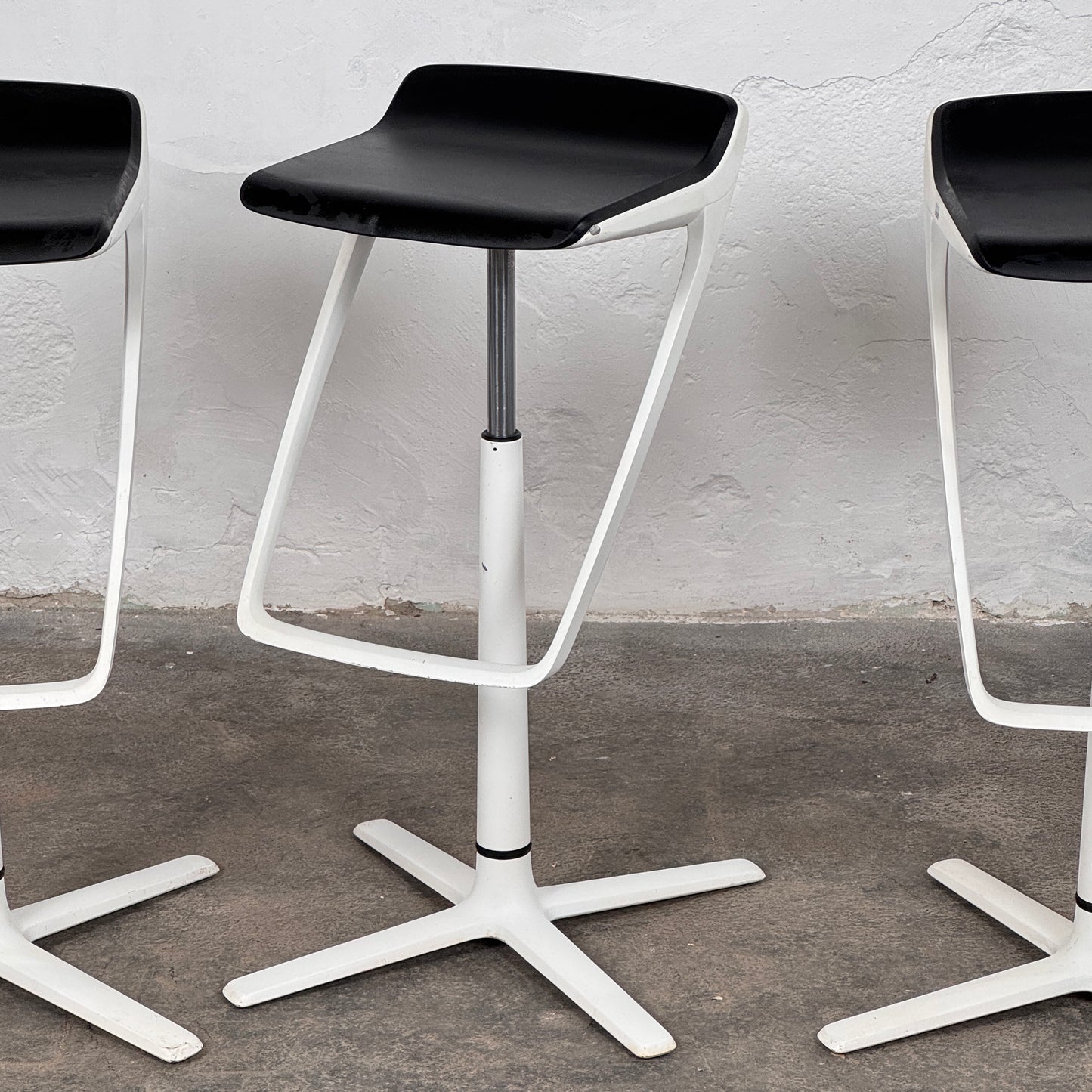 Interstuhl KINETICis5 710K Barstool