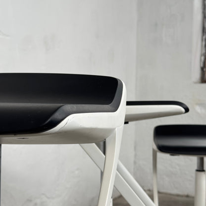 Interstuhl KINETICis5 710K Barstool