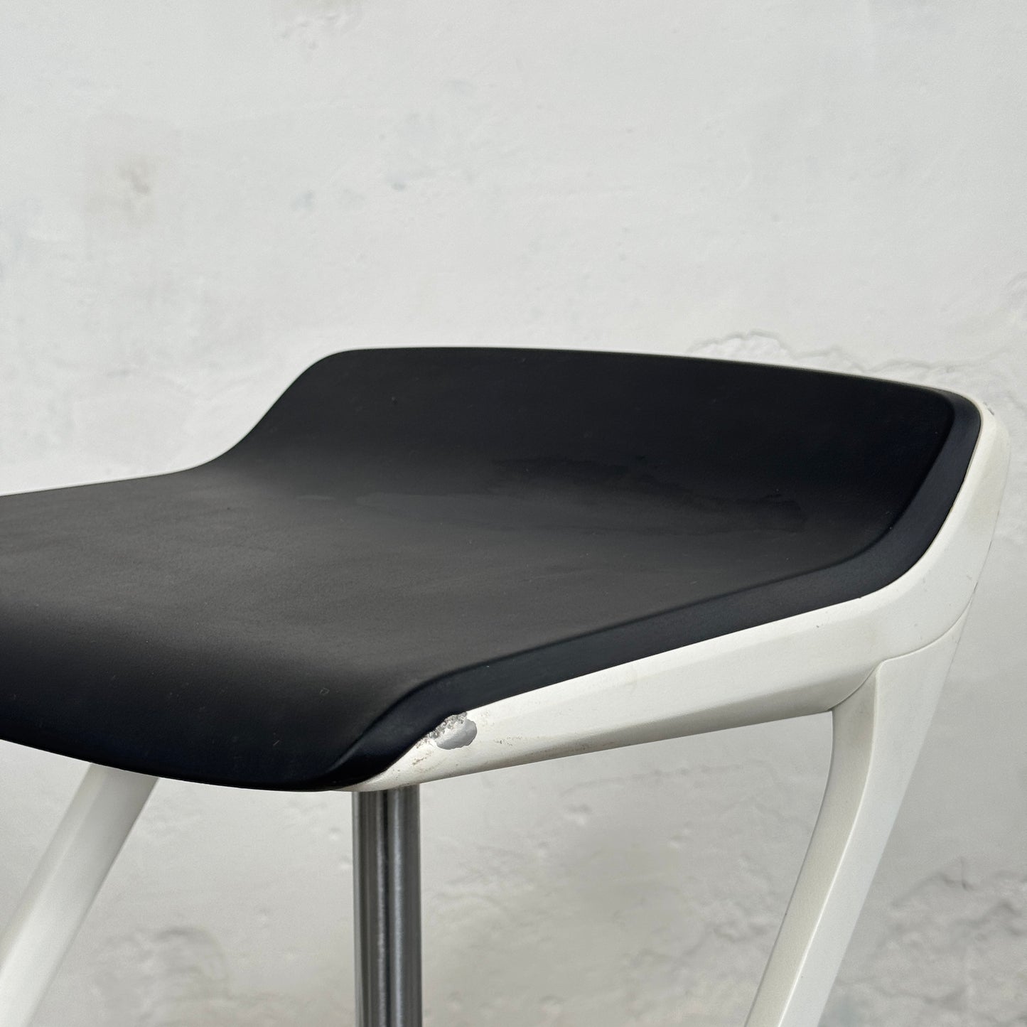Interstuhl KINETICis5 710K Barstool