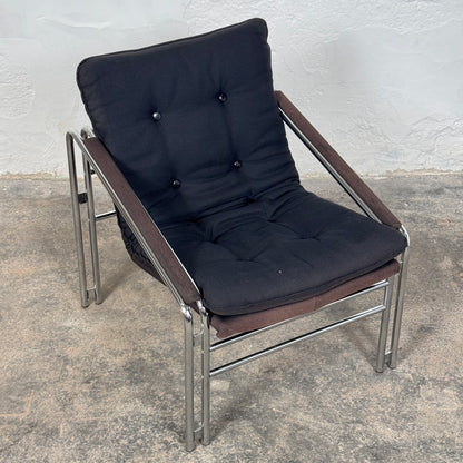 Pair of Bauhaus Style Mid-Century Armchairs
