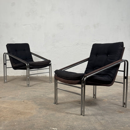 Pair of Bauhaus Style Mid-Century Armchairs