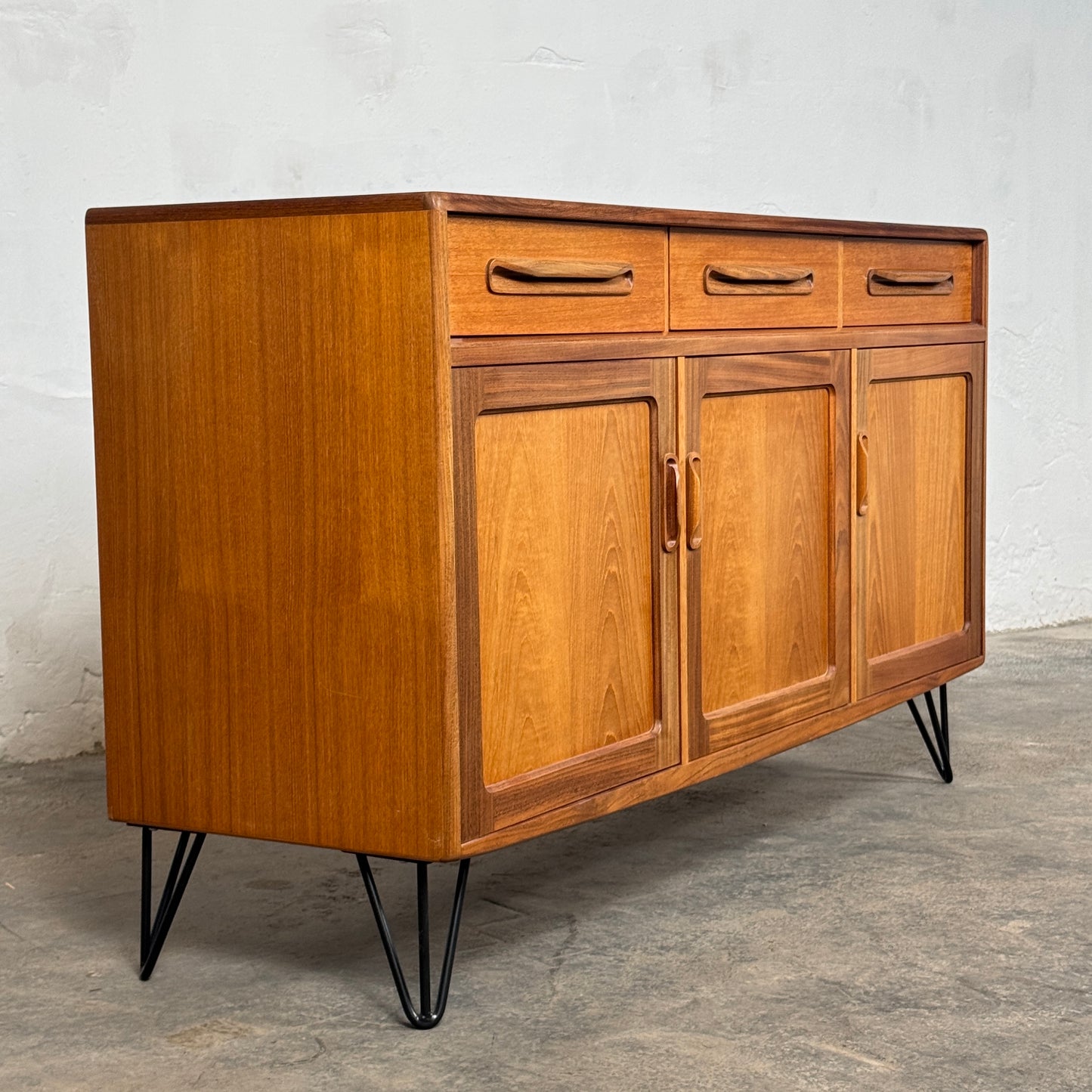 Vintage G-Plan Fresco Sideboard on Hairpin Legs, 1970