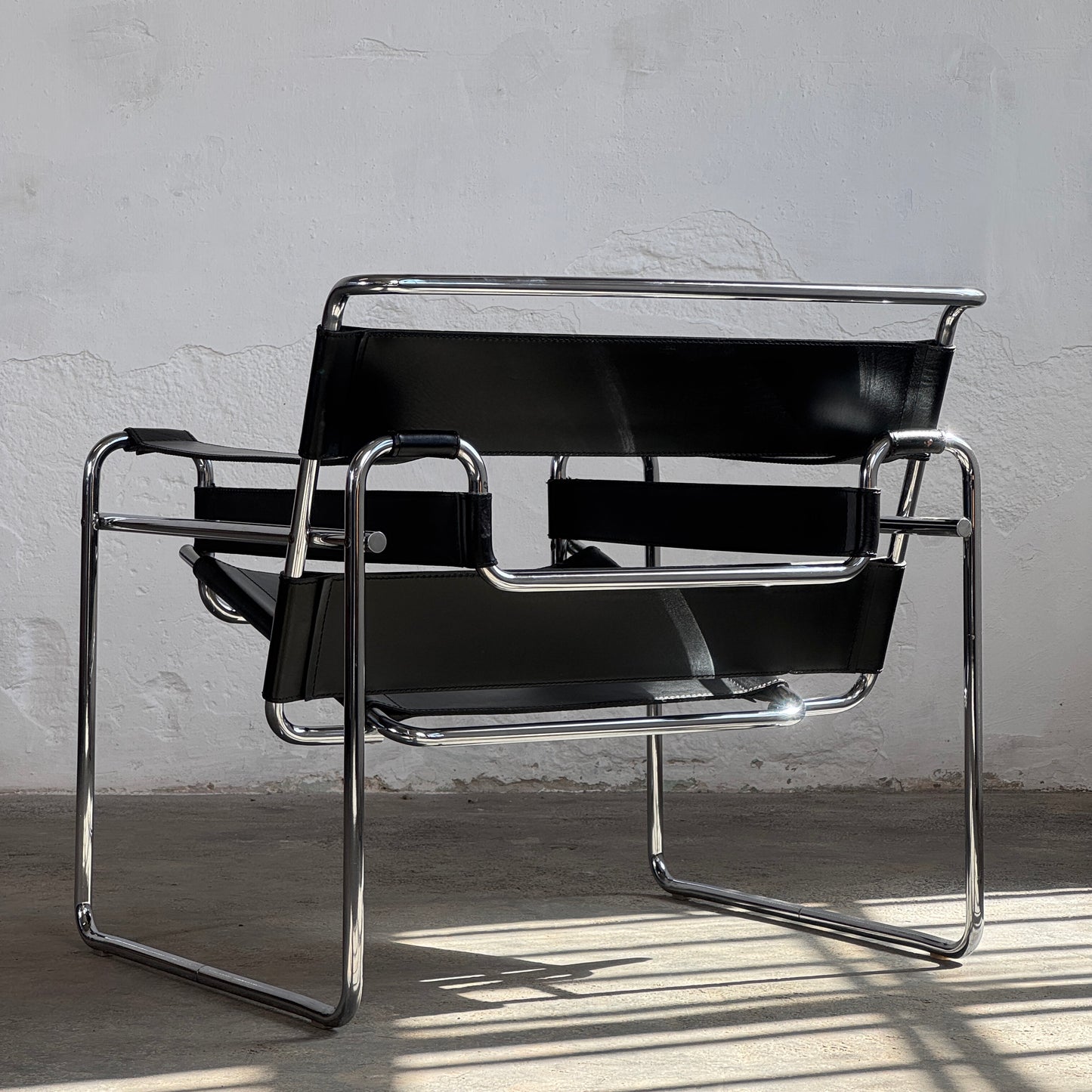 Set of 2 Marcel Breuer "Wassily" Chairs with Matching Coffee Table for Knoll, 1990