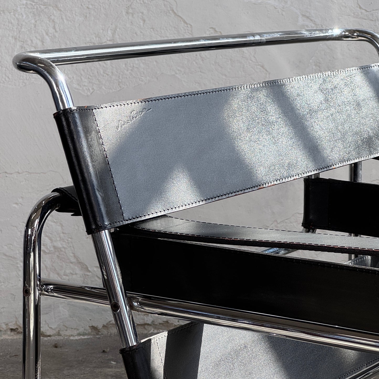 Set of 2 Marcel Breuer "Wassily" Chairs with Matching Coffee Table for Knoll, 1990
