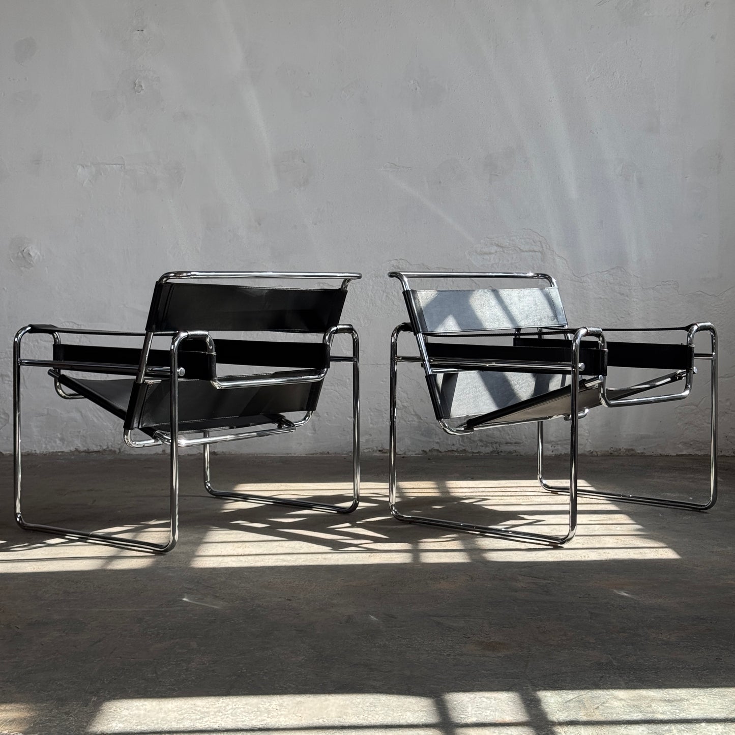 Set of 2 Marcel Breuer "Wassily" Chairs with Matching Coffee Table for Knoll, 1990