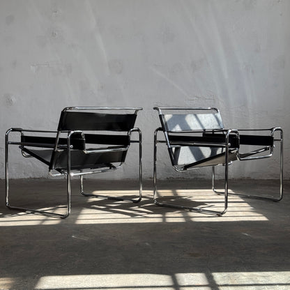 Set of 2 Marcel Breuer "Wassily" Chairs with Matching Coffee Table for Knoll, 1990