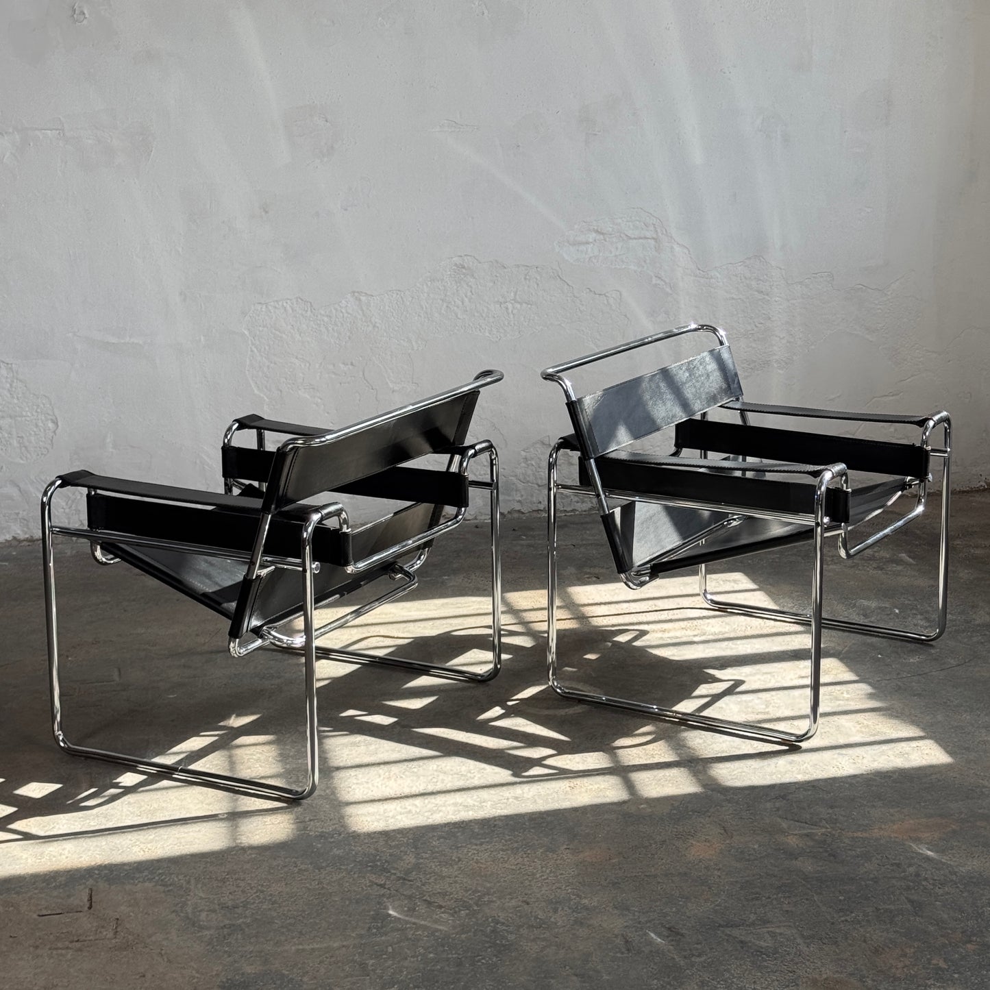Set of 2 Marcel Breuer "Wassily" Chairs with Matching Coffee Table for Knoll, 1990